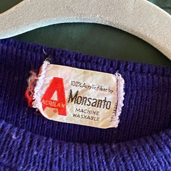 Vintage Sleeveless Striped Sweater - Blue Pink and White Stripes Size Small - Picture 5 of 7